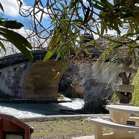 Pour 2 Personnes Proche Canal Du Midi - En Minervois
